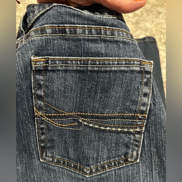 Women’s Wrangler BootCut Jeans Size 10 34 Inch Inseam - Picture 4 of 7